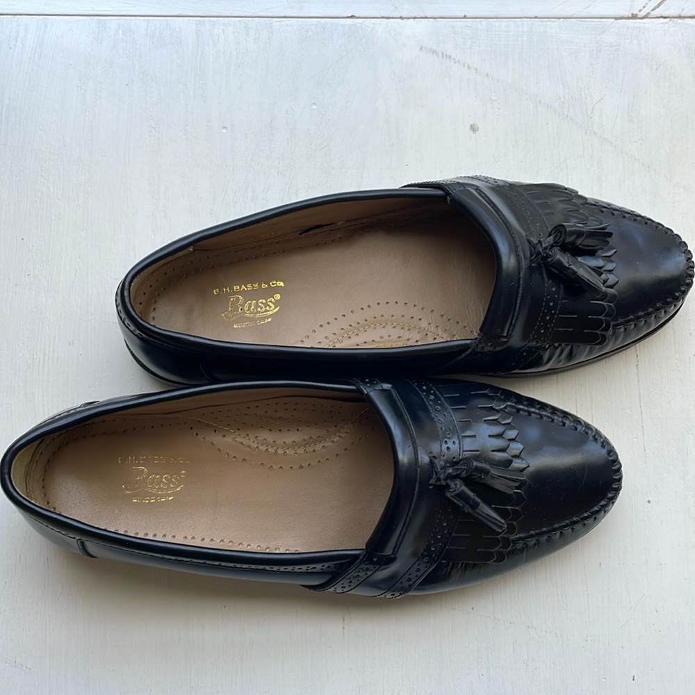 GH Bass Weejuns loafers Size 10